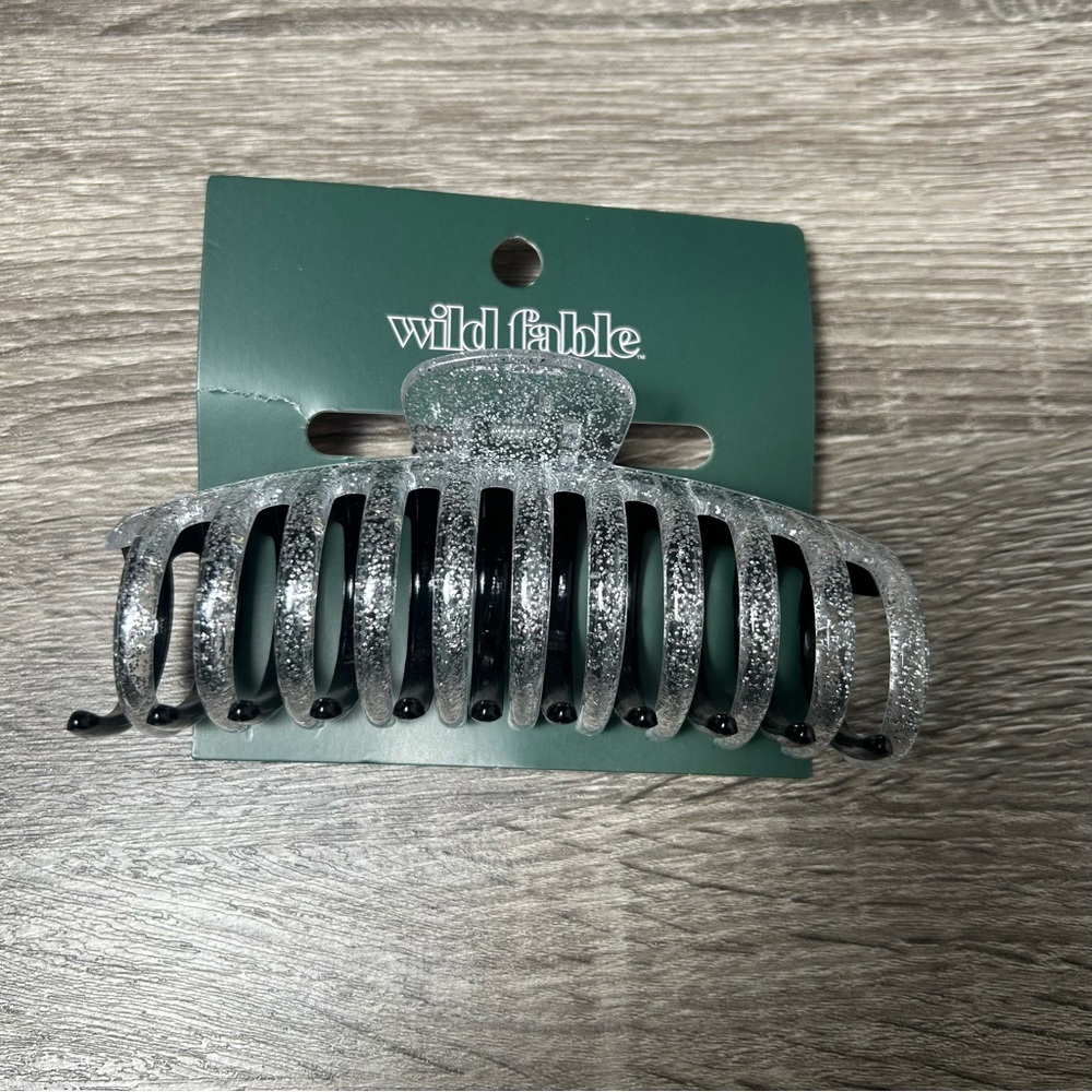 NEW! Wild Fable Women's Claw Hair Clip Jumbo Two Tone Black White Sparkle